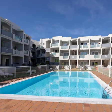 Urban Sun 140 Pool By Holidays